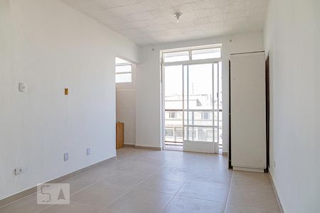 Sala de kitnet/studio para alugar com 1 quarto, 20m² em Centro, São Paulo