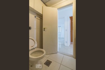 Banheiro de apartamento para alugar com 2 quartos, 114m² em Perdizes, São Paulo
