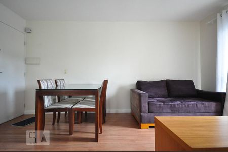 sala de apartamento para alugar com 2 quartos, 56m² em Vila Suzana, São Paulo