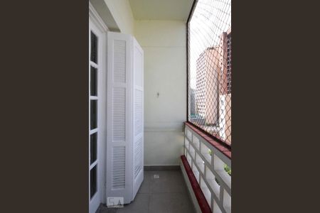 Apartamento à venda com 78m², 2 quartos e sem vagaVaranda