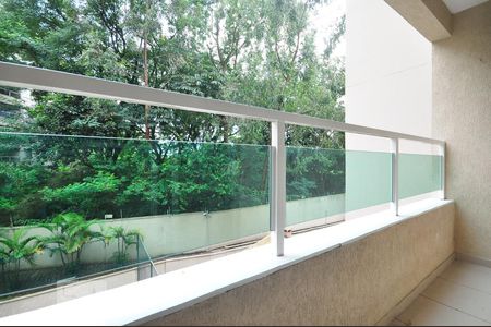 varanda de apartamento à venda com 2 quartos, 62m² em Paraíso do Morumbi, São Paulo