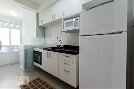 Cozinha de apartamento para alugar com 1 quarto, 49m² em Alphaville Industrial, Barueri