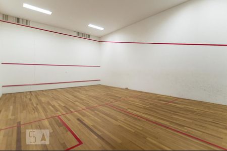 Apartamento para alugar com 90m², 2 quartos e 2 vagas Apartamento para alugar com 90m², 2 quartos e 2 vagasQuadra de squash