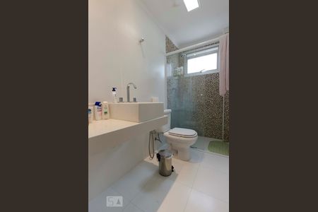 Banheiro de apartamento para alugar com 3 quartos, 87m² em Perdizes, São Paulo