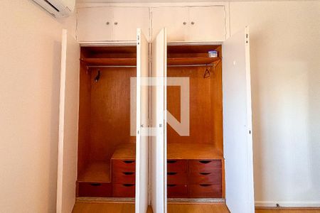 Quarto 1 de apartamento à venda com 2 quartos, 80m² em Jardim Paulista, São Paulo