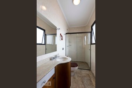 Apartamento à venda com 360m², 4 quartos e 4 vagas2o. Andar - Banheiro social