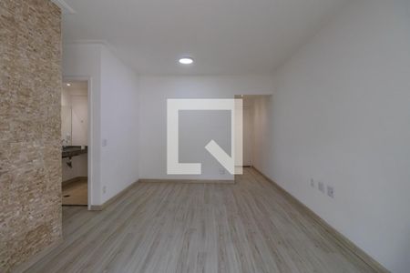Sala de apartamento para alugar com 2 quartos, 85m² em Jardim Tupanci, Barueri