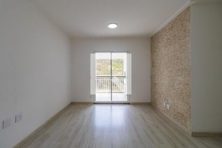 Sala de apartamento para alugar com 2 quartos, 85m² em Jardim Tupanci, Barueri