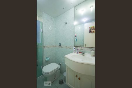 Banheiro de apartamento à venda com 2 quartos, 70m² em Vila Congonhas, São Paulo