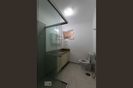 Banheiro social de apartamento para alugar com 3 quartos, 133m² em Paraíso, São Paulo