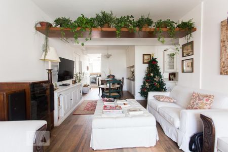 Apartamento à venda com 77m², 2 quartos e 1 vaga Apartamento à venda com 77m², 2 quartos e 1 vagaSala