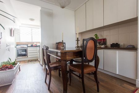 Apartamento à venda com 77m², 2 quartos e 1 vaga Apartamento à venda com 77m², 2 quartos e 1 vagaSala