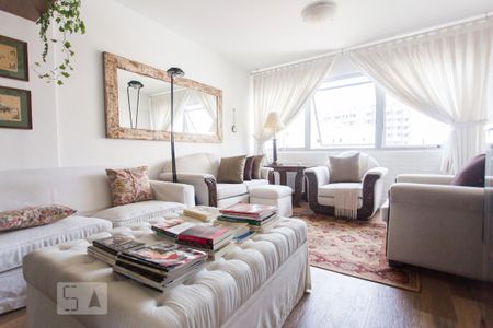 Apartamento à venda com 77m², 2 quartos e 1 vaga Apartamento à venda com 77m², 2 quartos e 1 vagaSala