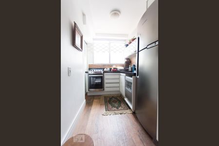 Apartamento à venda com 77m², 2 quartos e 1 vaga Apartamento à venda com 77m², 2 quartos e 1 vagaCozinha