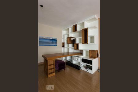 Apartamento à venda com 90m², 1 quarto e 2 vagasEscritório