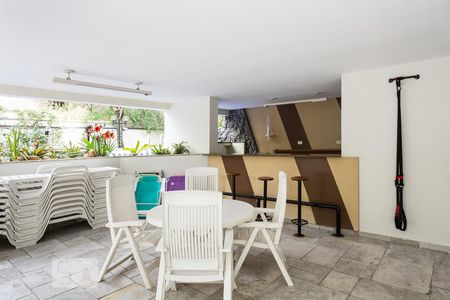 Apartamento à venda com 90m², 1 quarto e 2 vagasBar