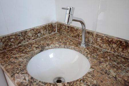 Banheiro de apartamento para alugar com 2 quartos, 50m² em Chácara Califórnia, São Paulo
