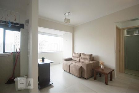 Sala/Cozinha de apartamento para alugar com 1 quarto, 40m² em Cidade Monções, São Paulo