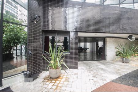 Apartamento para alugar com 40m², 1 quarto e 1 vaga Apartamento para alugar com 40m², 1 quarto e 1 vagaFachada