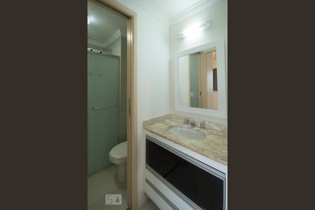 Banheiro de apartamento à venda com 1 quarto, 40m² em Cidade Monções, São Paulo