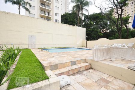 Apartamento para alugar com 67m², 2 quartos e 1 vagapiscina