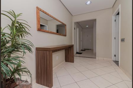 Apartamento à venda com 58m², 2 quartos e 2 vagas Apartamento à venda com 58m², 2 quartos e 2 vagasHall