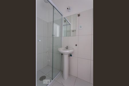 Banheiro de kitnet/studio à venda com 1 quarto, 30m² em República, São Paulo