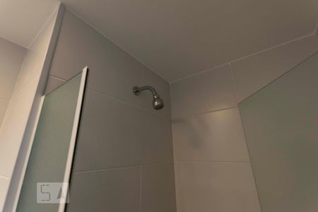 Banheiro social (Chuveiro) de apartamento para alugar com 2 quartos, 68m² em Chácara Inglesa, São Paulo