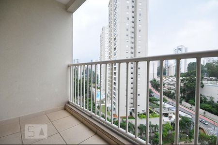 varanda de apartamento para alugar com 3 quartos, 75m² em Parque Reboucas, São Paulo