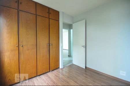 Apartamento à venda com 70m², 3 quartos e 1 vagaquarto 2