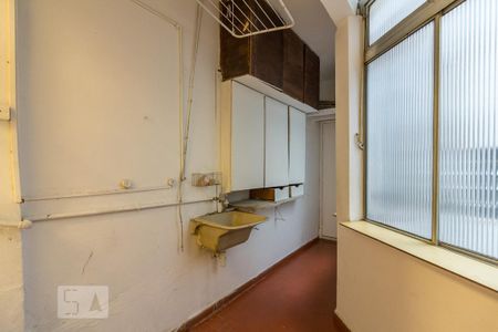 Apartamento à venda com 134m², 4 quartos e 1 vaga Apartamento à venda com 134m², 4 quartos e 1 vagaLavanderia