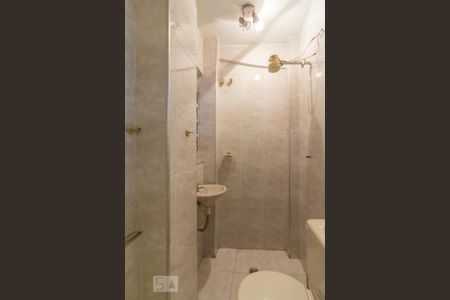 Apartamento à venda com 134m², 4 quartos e 1 vaga Apartamento à venda com 134m², 4 quartos e 1 vagaBanheiro de serviço