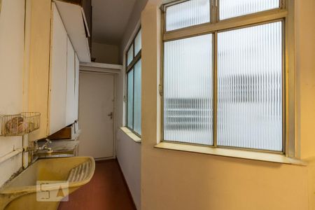 Apartamento à venda com 134m², 4 quartos e 1 vaga Apartamento à venda com 134m², 4 quartos e 1 vagaLavanderia