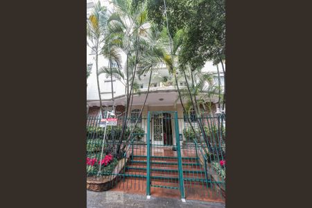 Apartamento à venda com 134m², 4 quartos e 1 vaga Apartamento à venda com 134m², 4 quartos e 1 vagaFachada