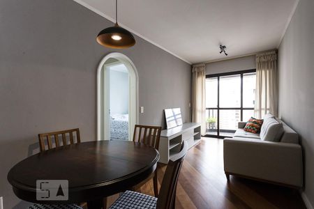 Sala de apartamento para alugar com 1 quarto, 45m² em Indianópolis, São Paulo
