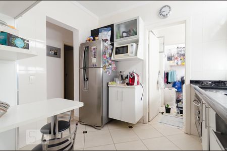 Apartamento à venda com 75m², 2 quartos e 1 vaga Apartamento à venda com 75m², 2 quartos e 1 vagaCozinha