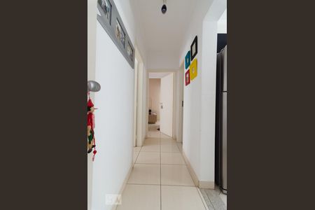 Corredor de apartamento à venda com 2 quartos, 75m² em Bosque, Campinas
