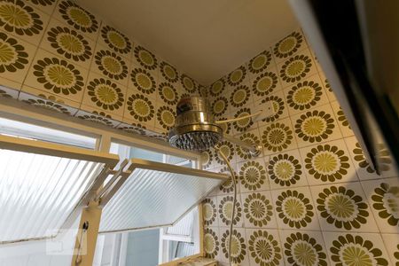 Apartamento para alugar com 70m², 2 quartos e sem vagaBanheiro (Chuveiro)