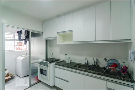 Cozinha de apartamento à venda com 2 quartos, 72m² em Vila Regente Feijó, São Paulo