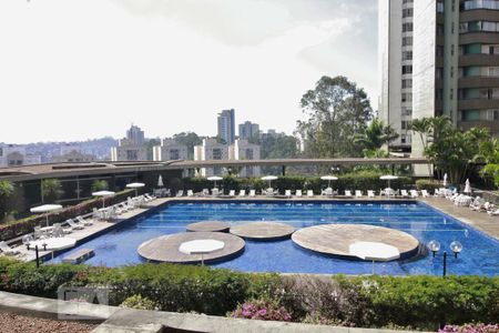 Apartamento para alugar com 160m², 3 quartos e 2 vagasÁrea comum - Piscina