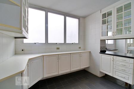 Apartamento para alugar com 160m², 3 quartos e 2 vagasCozinha