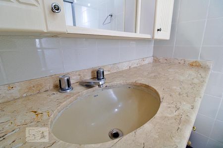 Apartamento para alugar com 160m², 3 quartos e 2 vagasBanheiro da Suíte 2