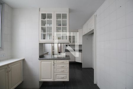 Cozinha de apartamento para alugar com 3 quartos, 160m² em Jardim Ampliação, São Paulo