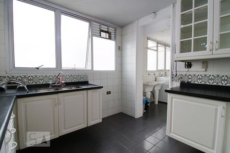 Apartamento para alugar com 160m², 3 quartos e 2 vagasCozinha