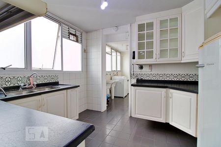 Apartamento para alugar com 160m², 3 quartos e 2 vagasCozinha