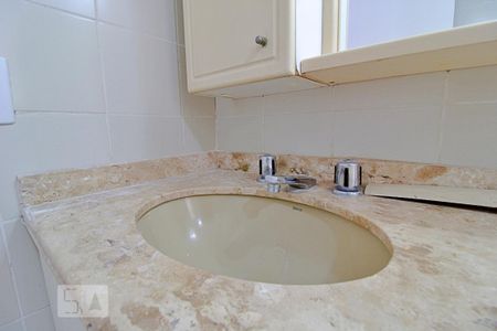 Apartamento para alugar com 160m², 3 quartos e 2 vagasBanheiro