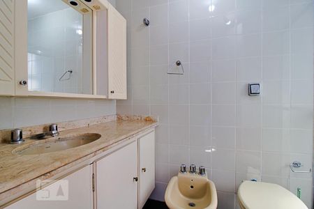 Apartamento para alugar com 160m², 3 quartos e 2 vagasBanheiro da Suíte 2