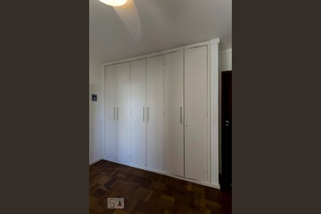 Quarto 1 (Armários) de apartamento para alugar com 2 quartos, 110m² em Vila Mariana, São Paulo