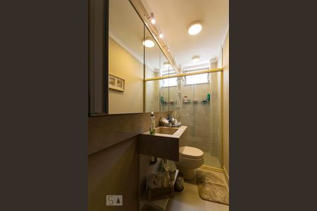 Banheiro social de apartamento para alugar com 2 quartos, 110m² em Vila Mariana, São Paulo