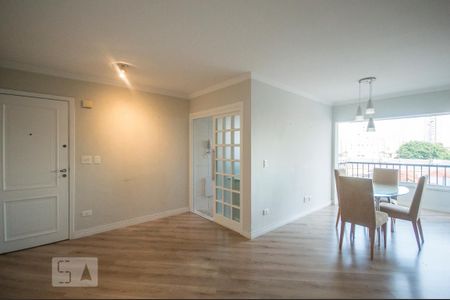 Apartamento à venda com 78m², 2 quartos e 1 vaga Apartamento à venda com 78m², 2 quartos e 1 vagaSala